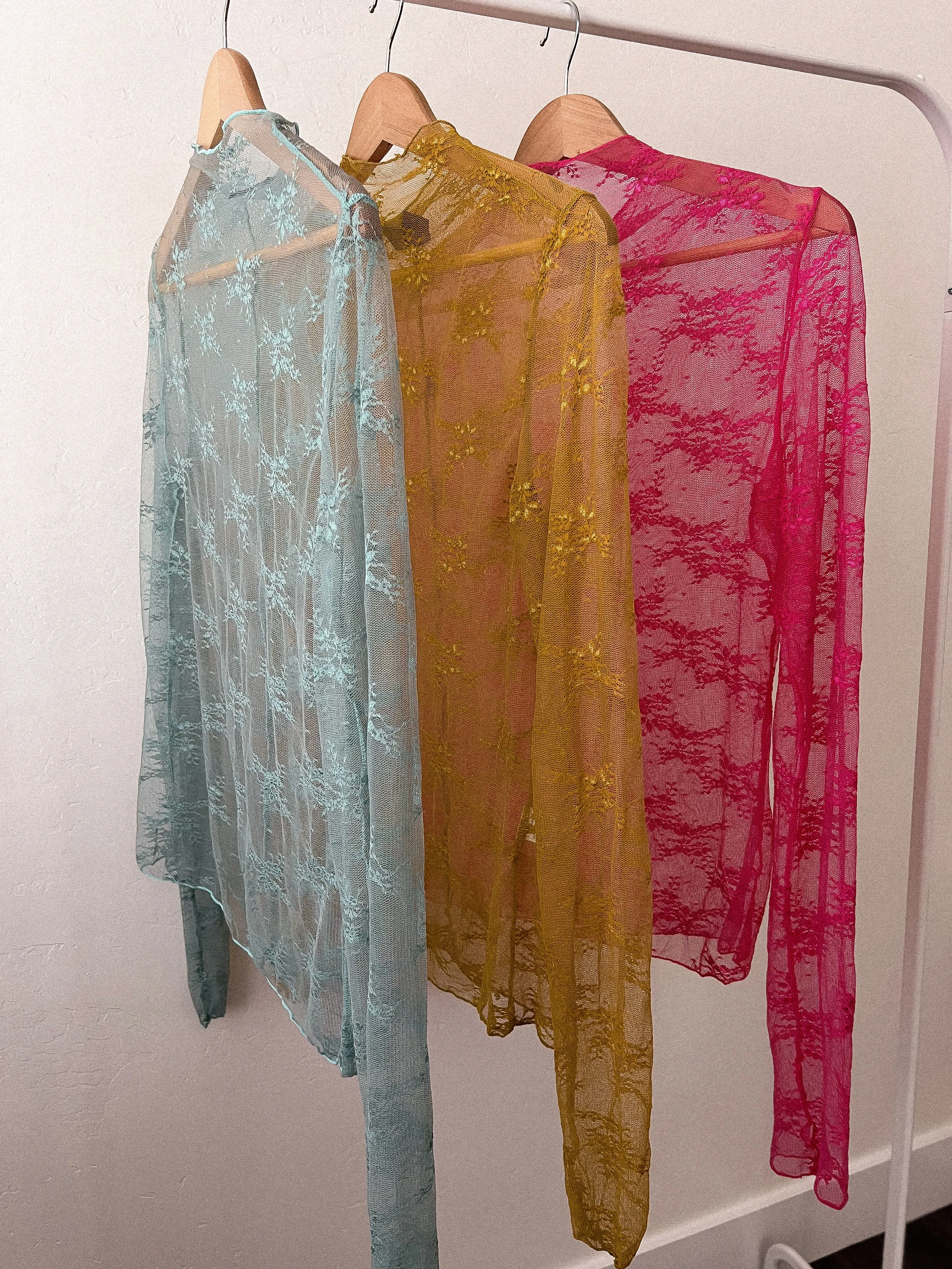 Flower sheer long sleeve top *3 COLORS*