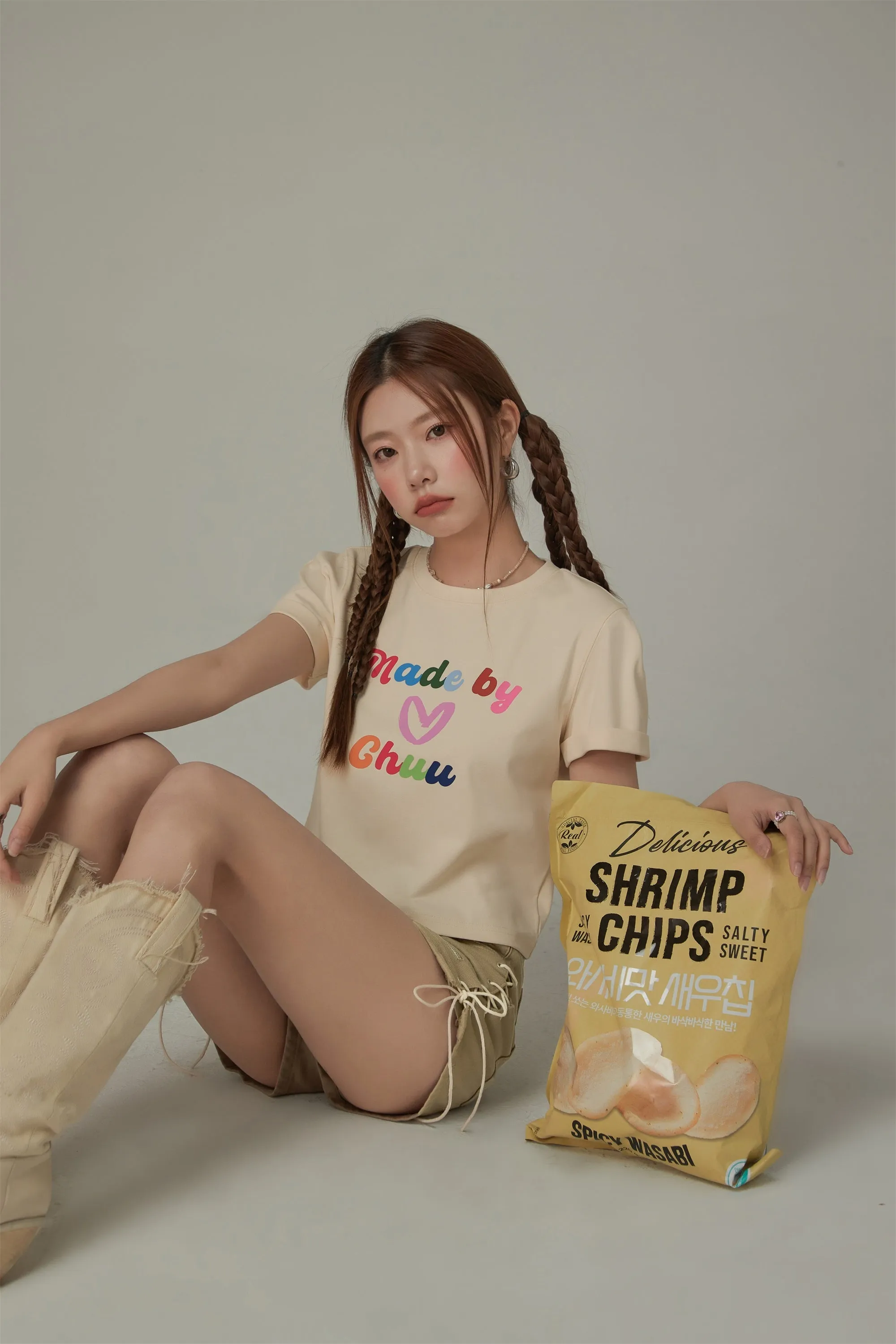 Made By Chuu Colorful Printed Cropped T-Shirt