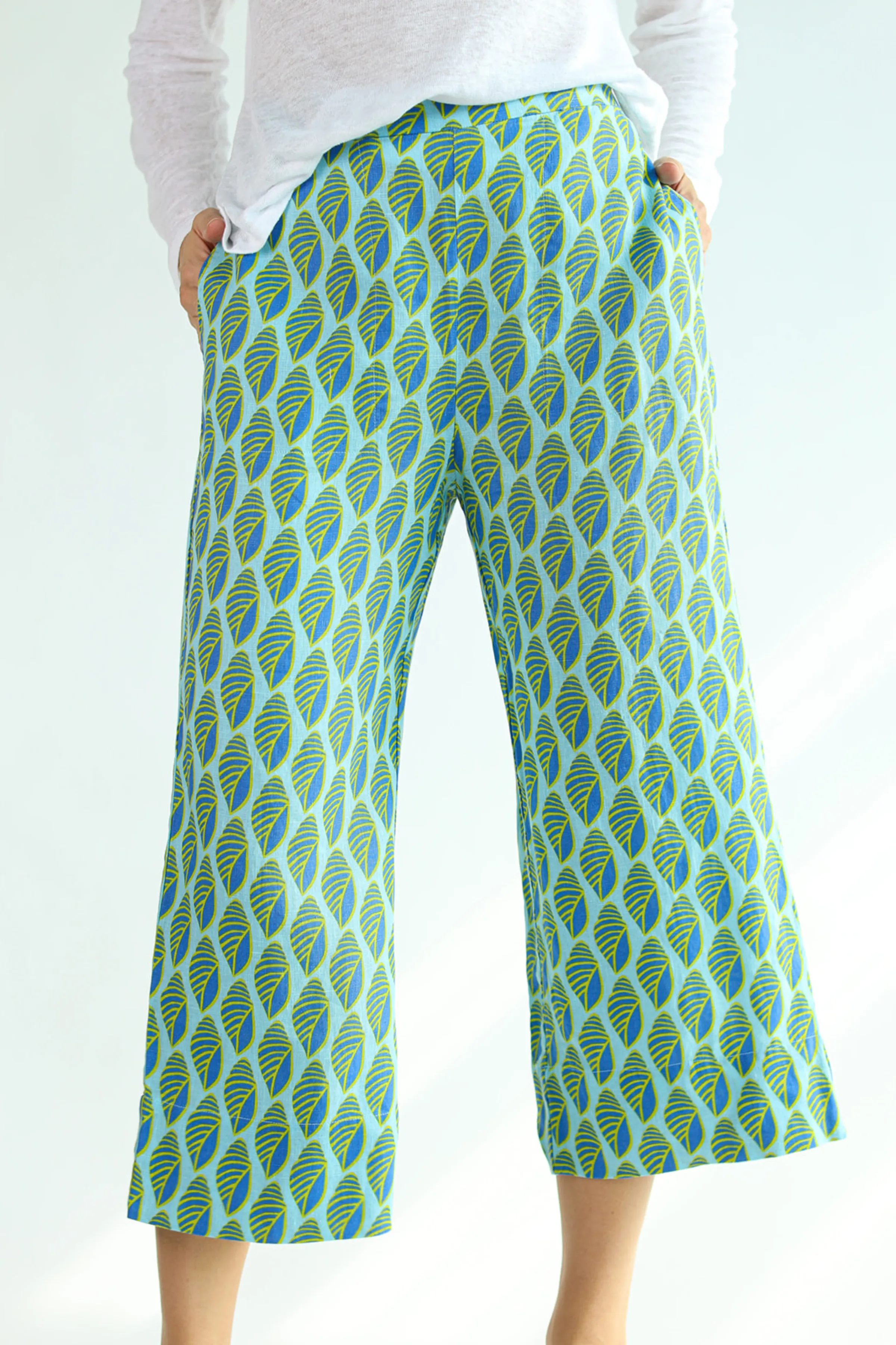 Mellow Capri Pant - Shell Blue