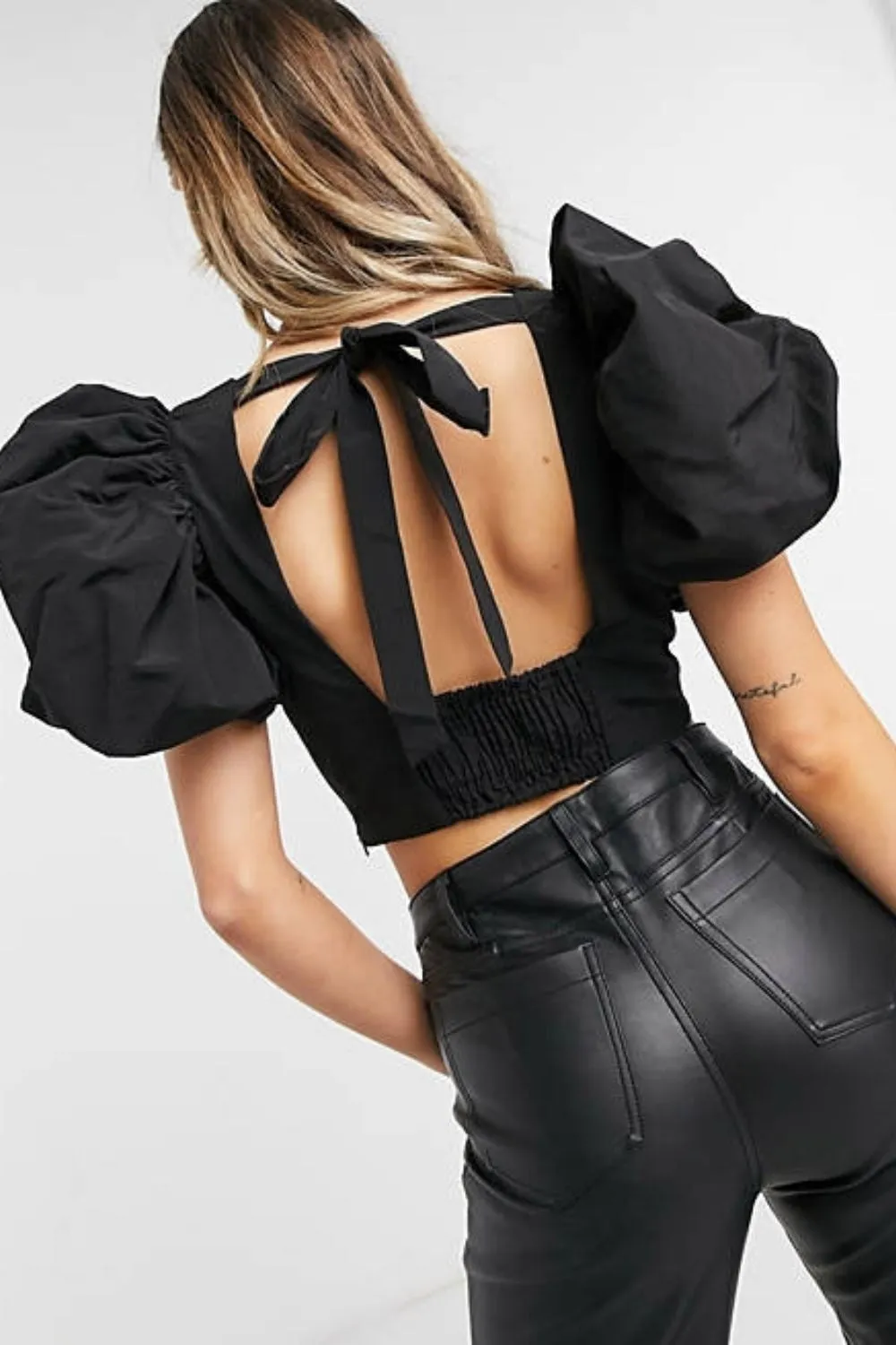 Puff Sleeve Crop Top In Black