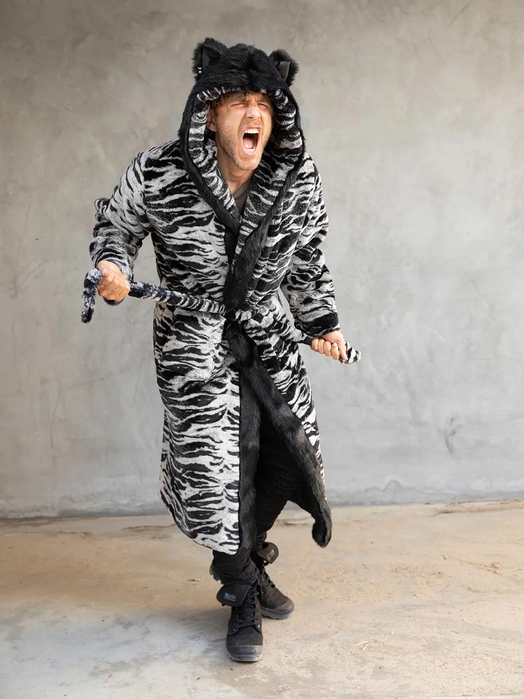 Tiger Classic Faux Fur Style Robe | Men's